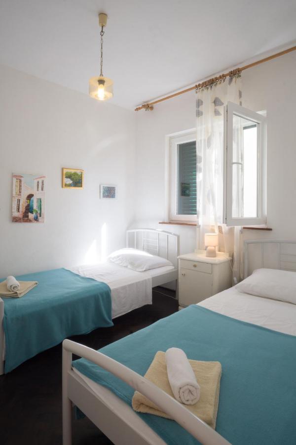 Apartments Podatok 4 Primosten Bagian luar foto
